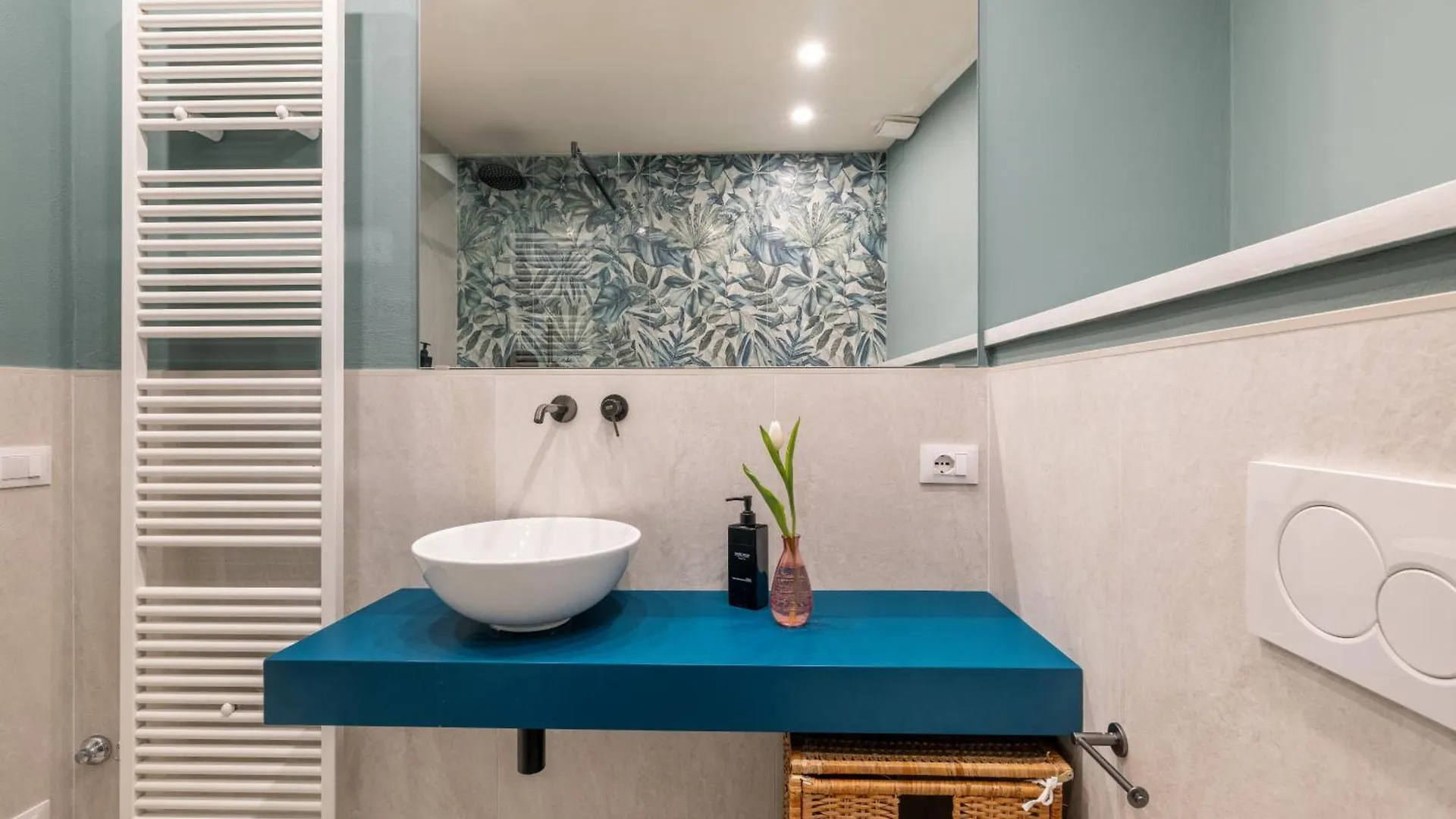 Red Apt - Dolcevita Holiday Apartment Florence